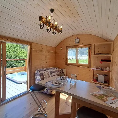 Domek alpejski La Roulotte Du Tonnelier