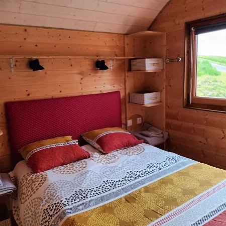 La Roulotte Du Tonnelier * Castelnau-de-Montmiral